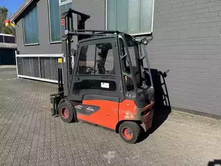 Elektro 4 Rad  Linde E25L-01 (2)