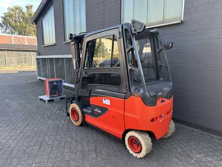 Elektro 4 Rad  Linde E30HL-01/600 (2)