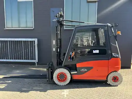 Elektro čtyřkolový VZV 2023  Linde E50HL-01 (1)