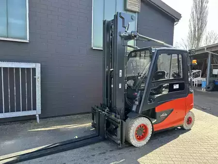 Elektro čtyřkolový VZV 2023  Linde E50HL-01 (3)