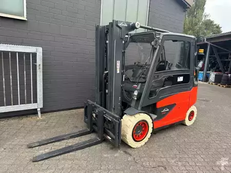 Elektro čtyřkolový VZV 2022  Linde E50HL-01 (3)