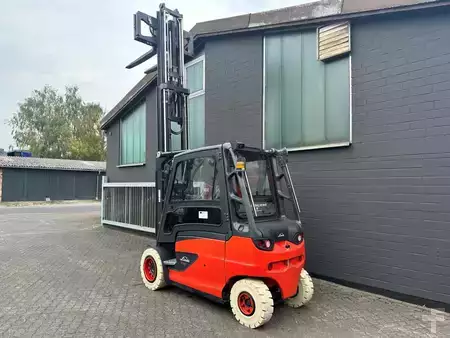 Elektro čtyřkolový VZV 2022  Linde E50HL-01 (4)