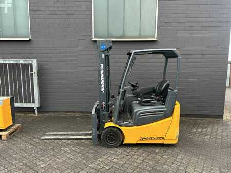 Elektromos 3 kerekű 2012  Jungheinrich EFG213 (1)