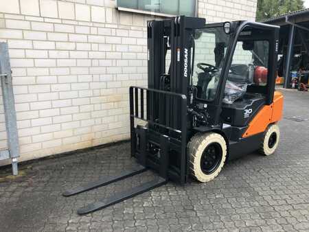 LPG VZV 2022  Doosan G30P-7-DEMO (3)