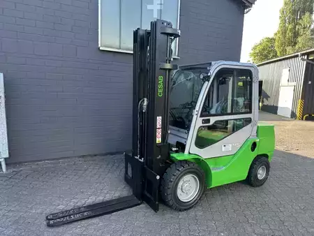Dieselstapler 2026  Cesab M330DV (3)