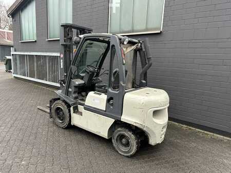 Dieseltrukki 2006  Nissan YG1D2A30Q (2)
