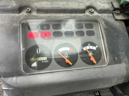 Dieseltrukki 2006  Nissan YG1D2A30Q (5)