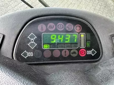 Tahač 2016  Still R 07-25 (6)