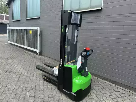 Hochhubwagen 2026  Cesab S212L (2)