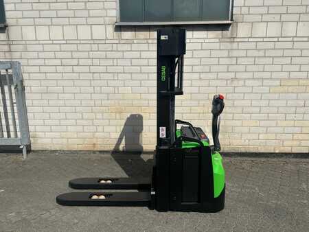 Pallet Stackers 2024  Cesab S220L (1)