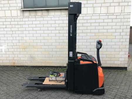 Pallet Stackers 2016  BT SWE160L (1)
