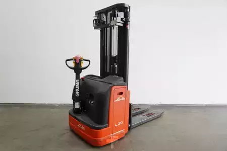 Pinontavaunu 2014  Linde L 20 4525 (1)