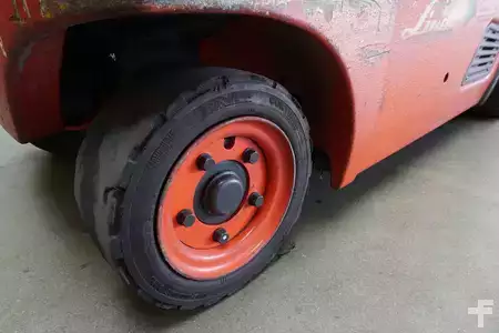 El truck - 4 hjulet 2012  Linde E 16 P 386 (6)