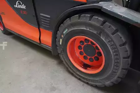 Electric - 4 wheels 2018  Linde E 30/600 HL 387 (8)