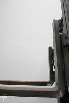 Tolóoszlopos targonca 2015  Linde R 12 B 1120 (6)