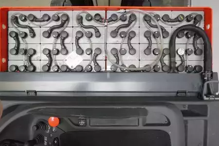 Retráctil 2017  Linde R 16 HD 1120 (5)