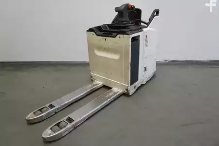 Stoccatori uomo a piedi 2018  Linde T 30 SP 131 (2)