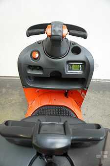 Tahač 2019  Linde P 30 132 (3)