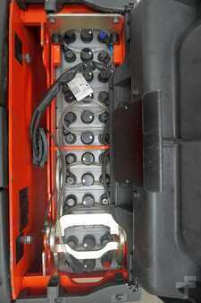 Tahač 2019  Linde P 30 132 (5)