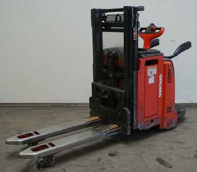 Stackers Stand-on 2017  Linde D 12 HP AP 133 (2) 