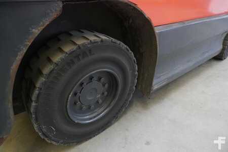 Chariots tracteurs 2015  Linde P 250 127-05 (6)