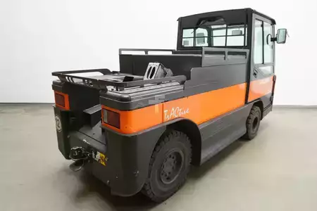 Chariots tracteurs 2016  Linde P 250 127-05 (2)