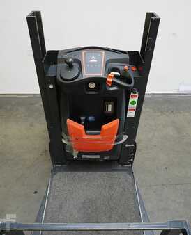 Plocktruckar vertikal 2017  Linde V 10 5212 (3)