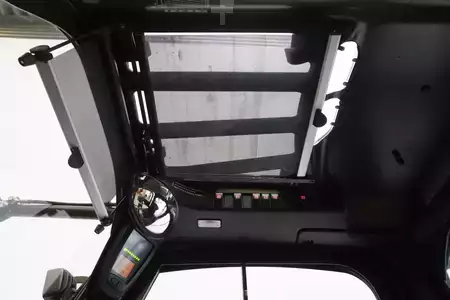 Elektryczne 4-kołowe 2015  Linde E 18 PH EVO 386-02 (9)