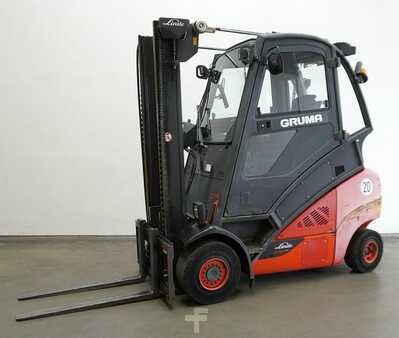 Treibgasstapler 2015  Linde H 35 T EVO 393-02 (1)