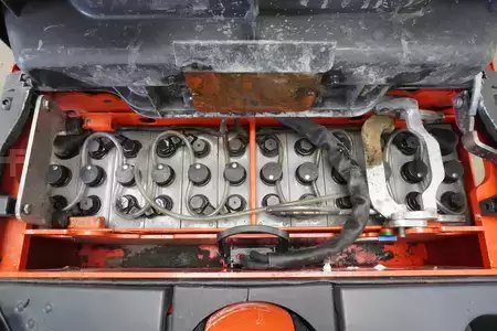 Pinontavaunu 2020  Linde D 12 AP 133 (5)