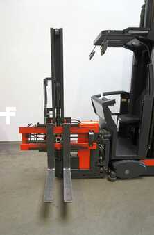 VZV pro práci v úzk.uličkách-retrakt 2015  Linde K-Schwenkschubgabel 011 (8)