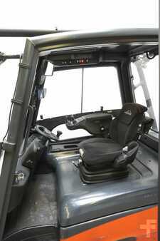 Elektromos 4 kerekű 2017  Linde E 40/600 HL 388 (3)