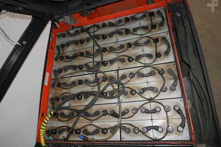 Elektromos 4 kerekű 2017  Linde E 40/600 HL 388 (5)