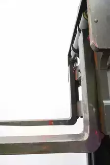 Chariots à mât rétractable 2014  Linde R 16 HD 1120 (6)