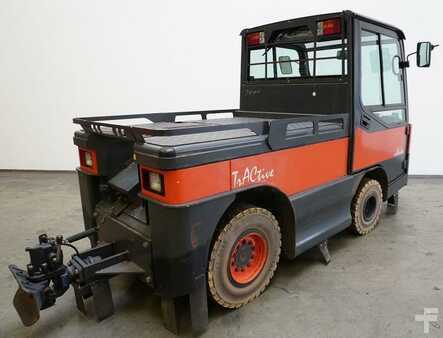 Chariot tracteur 2014  Linde P 250 127-05 (2)