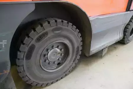 Rebocador 2015  Linde P 250 127-05 (6)