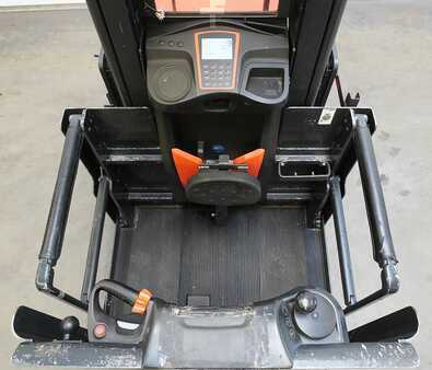 Plocktruckar vertikal 2012  Linde V 10-01 5212 (3)