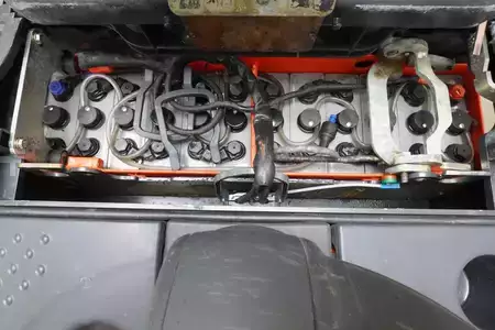 Apilador eléctrico 2018  Linde D 12 SP 133 (5)