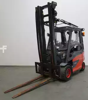 El truck - 4 hjulet 2014  Linde E 35/600 H 388 (1)