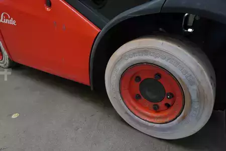 Chariots élévateurs diesel 2015  Linde H 14 D 391-00 (6)