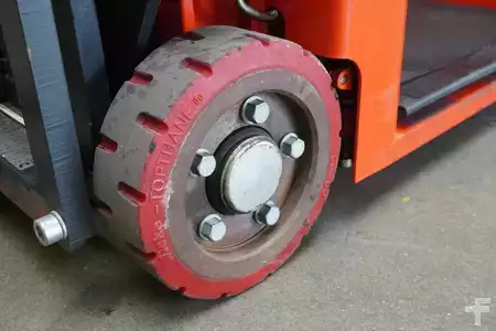 Elektryczne 3-kołowe 2017  Linde E 10 334 (7)