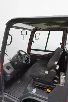 Tahač 2009  Linde P 250 SWB 127-02 (3)