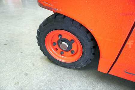 Elektro 4 Rad 2012  Linde E 20 PH 386 (8)