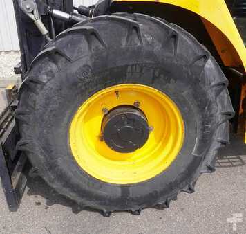 Diesel heftrucks 2011  JCB 940-4 (5)
