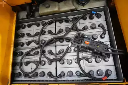 Elektromos 3 kerekű 1995  Jungheinrich EFG-DF1,25 (5)