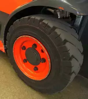 Elektro čtyřkolový VZV 2020  Linde E 16 P EVO 386-02 (8)