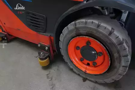 Elektro čtyřkolový VZV 2020  Linde E 16 PH EVO ION 386-02 (8)