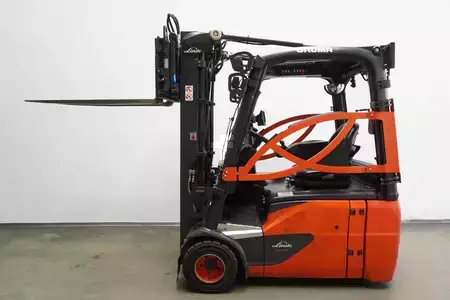 Elektromos 3 kerekű 2021  Linde E 18 EVO 386-02 (4)
