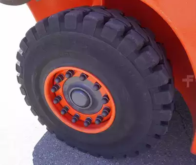 Gázüzemű targoncák 2021  Linde H 80 T EVO 396-03 (9)