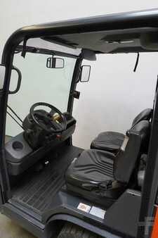 Chariot tracteur 2015  Linde P 250 127 (3)